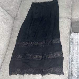 H&M black skirt, high waisted, Lace, Over-the-knee